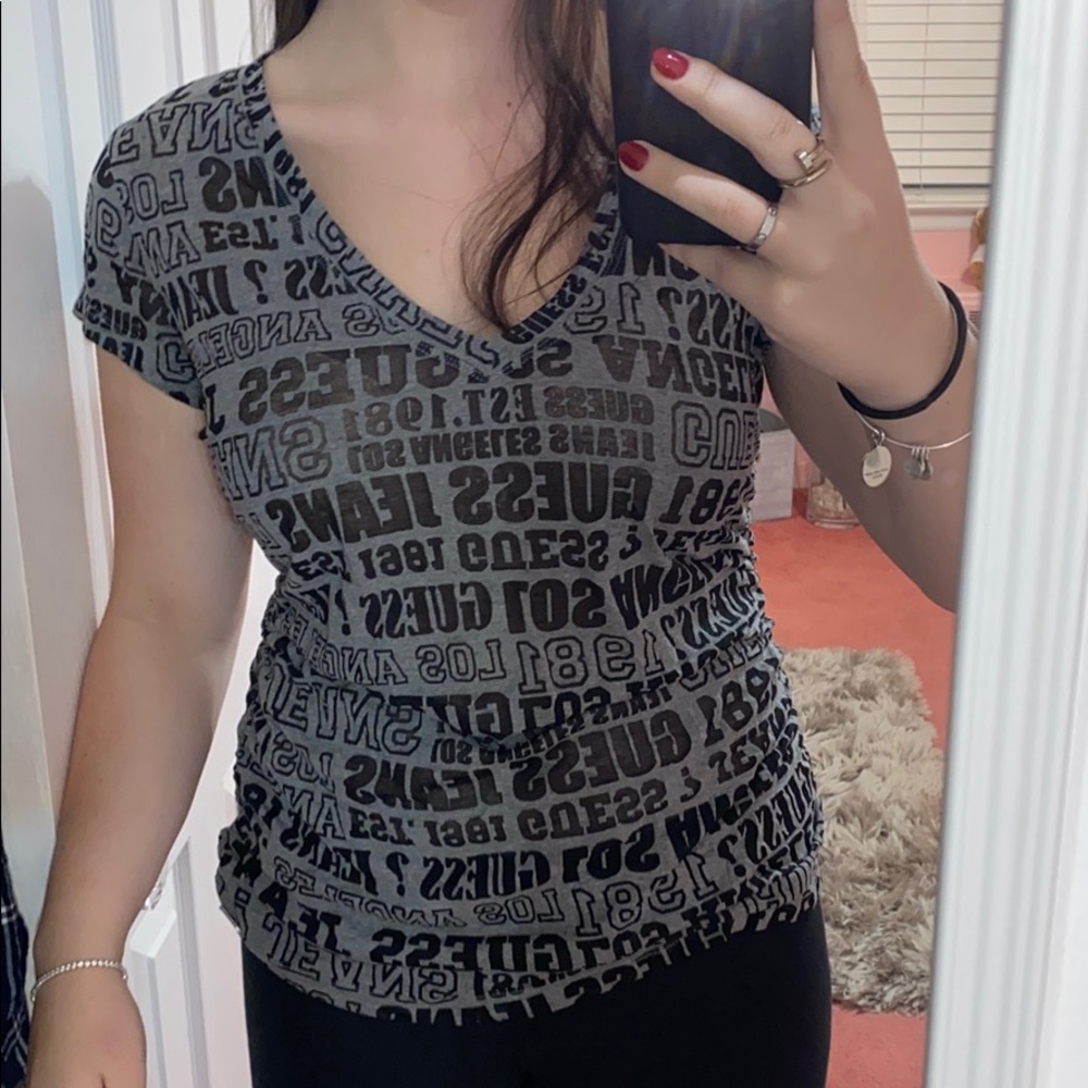 guess logo tee